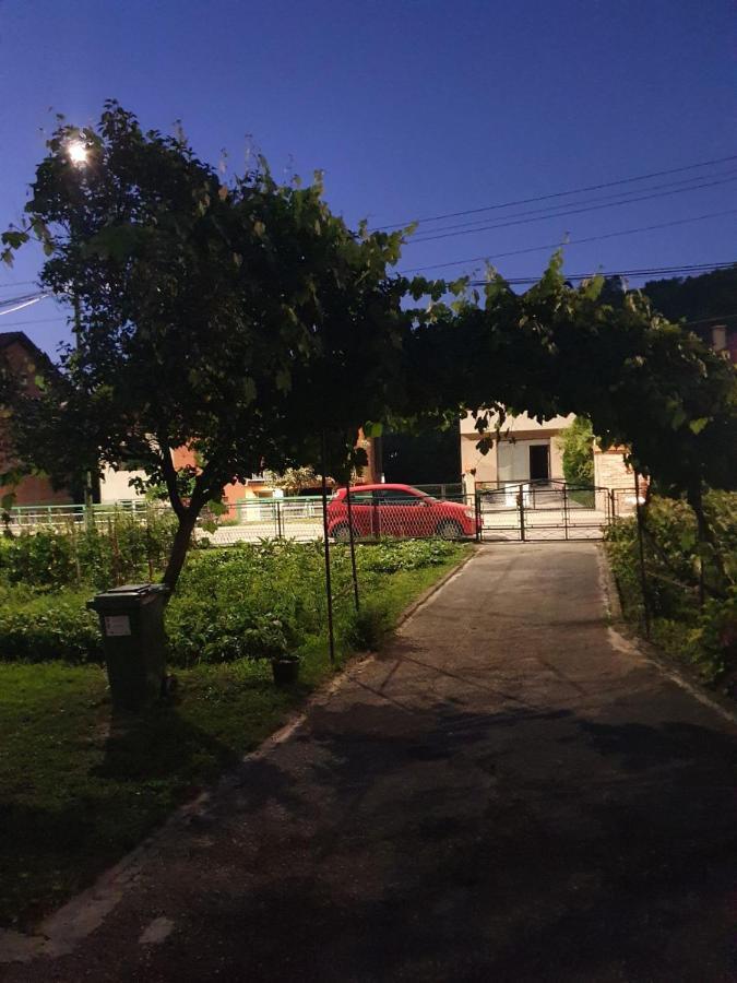 Apartmani Podvisoki Visoko Esterno foto